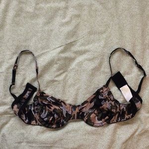 NEVER WORN! See-through-white in camo